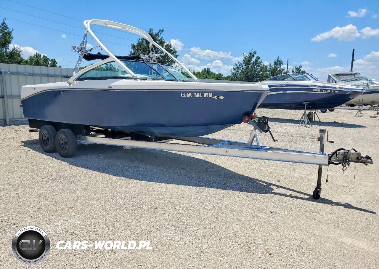 2011 Malibu Boat