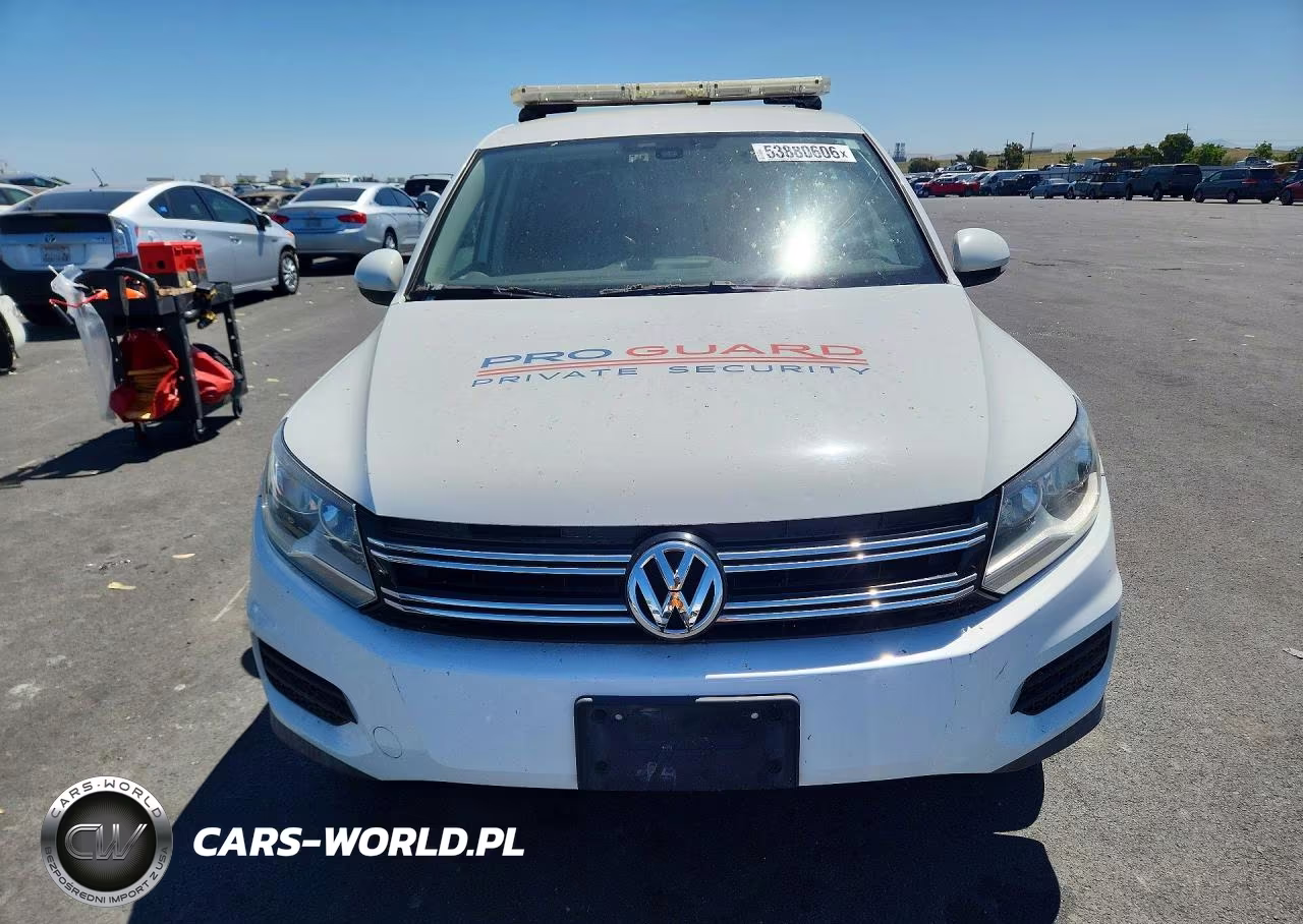 2016 Volkswagen Tiguan S VIN:WVGAV7AX2GW524912 - 5
