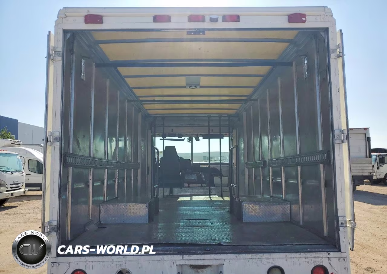 2013 Ford E-450 VIN:1F65F5KY8D0A10756 - 10