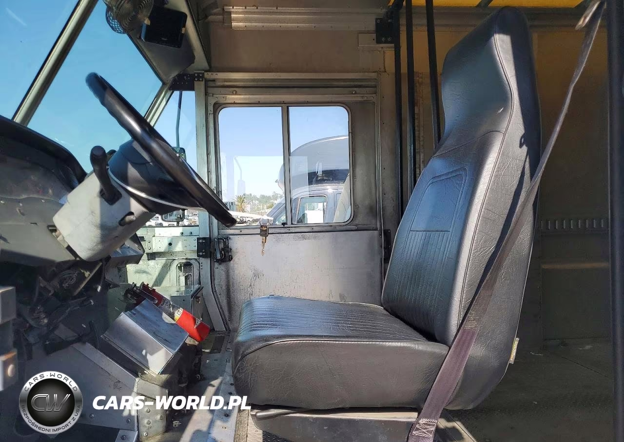 2013 Ford E-450 VIN:1F65F5KY8D0A10756 - 7