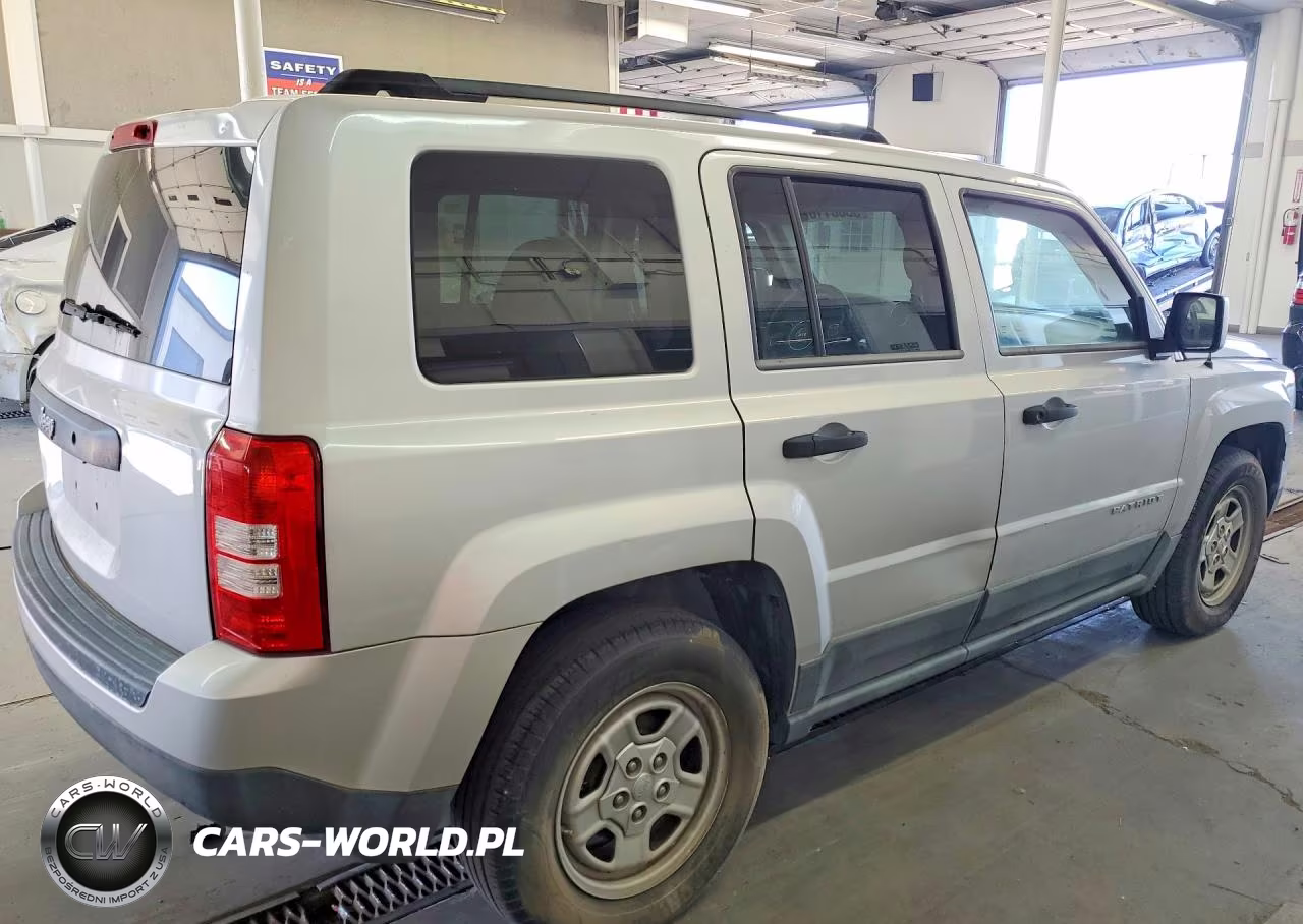 2011 Jeep Patriot Sport VIN:1J4NT1GA6BD132347 - 3