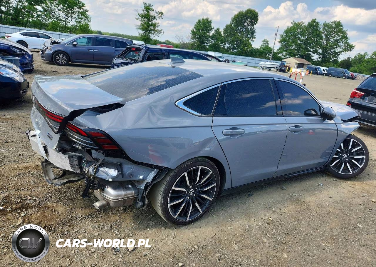 2024 Honda Accord Touring Hybrid VIN:1HGCY2F81RA022807 - 3