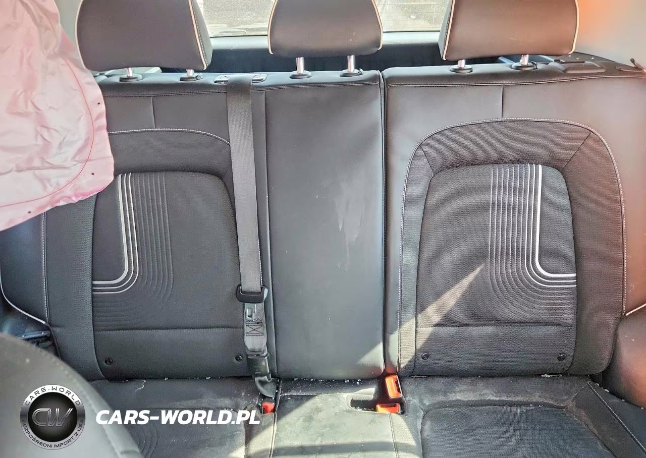 2024 Hyundai Venue Limited VIN:KMHRC8A30RU296225 - 10