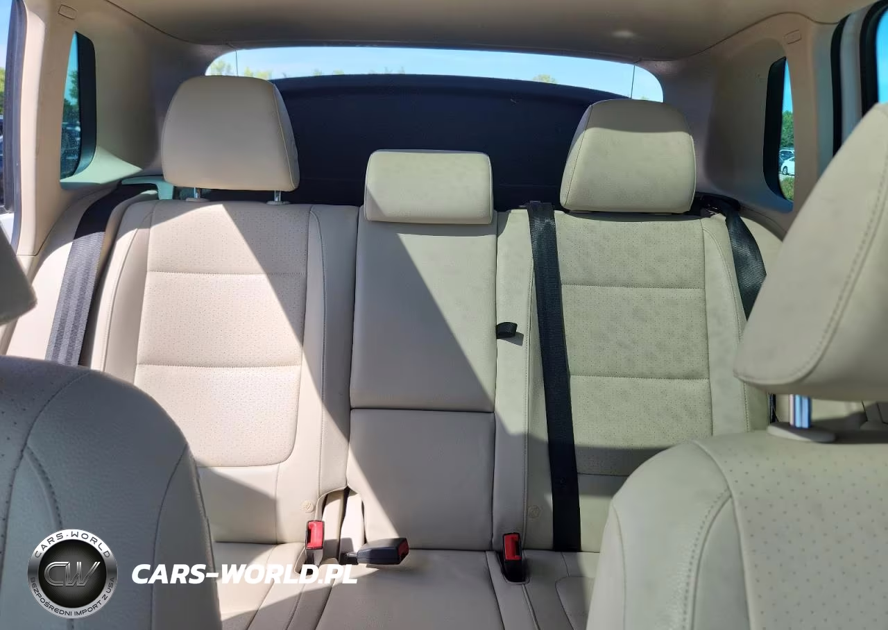 2016 Volkswagen Tiguan S VIN:WVGAV7AX7GW509189 - 10