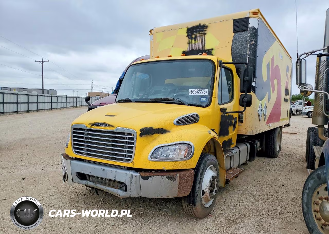 2012 Freightliner M2 106 Med - Box Truck
