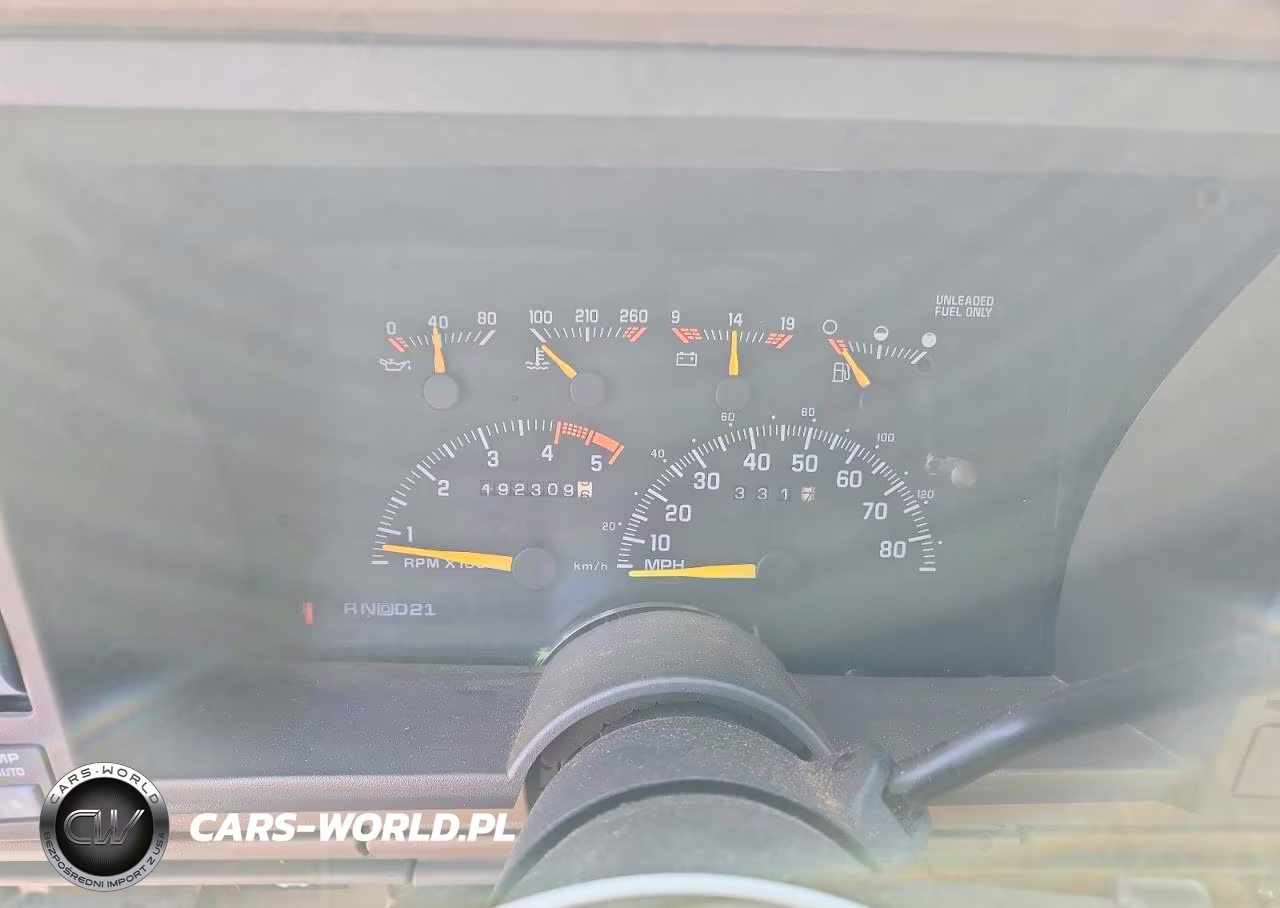 1994 Chevrolet Suburban VIN:1GNEC16K4RJ375111 - 9