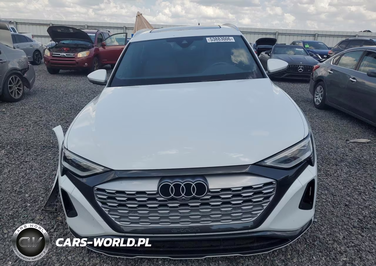 2024 Audi Q8 E-Tron Premium Plus VIN:WA15AAGE5RB032111 - 5