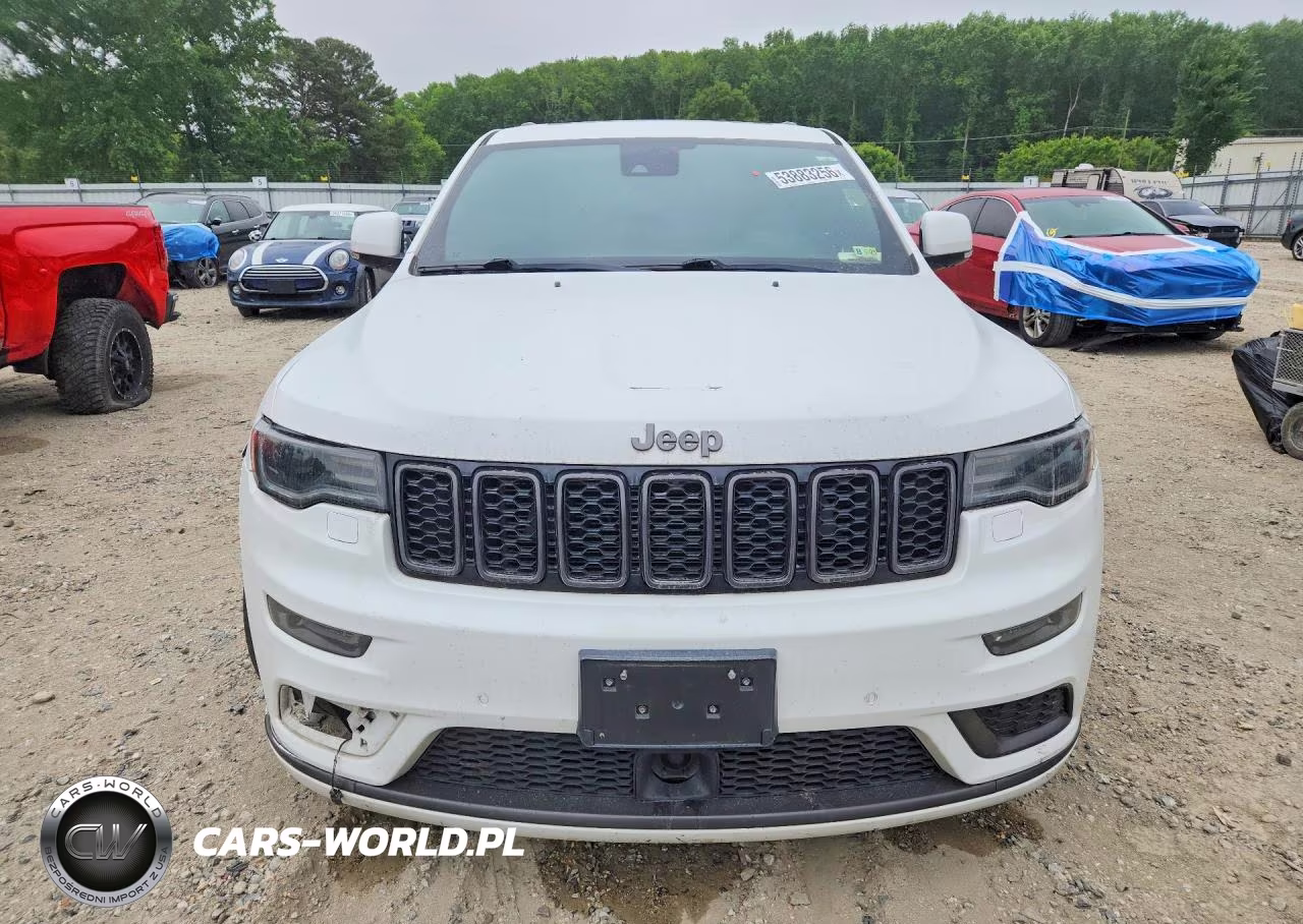 2018 Jeep Grand Cherokee Overland VIN:1C4RJFCG1JC158461 - 5