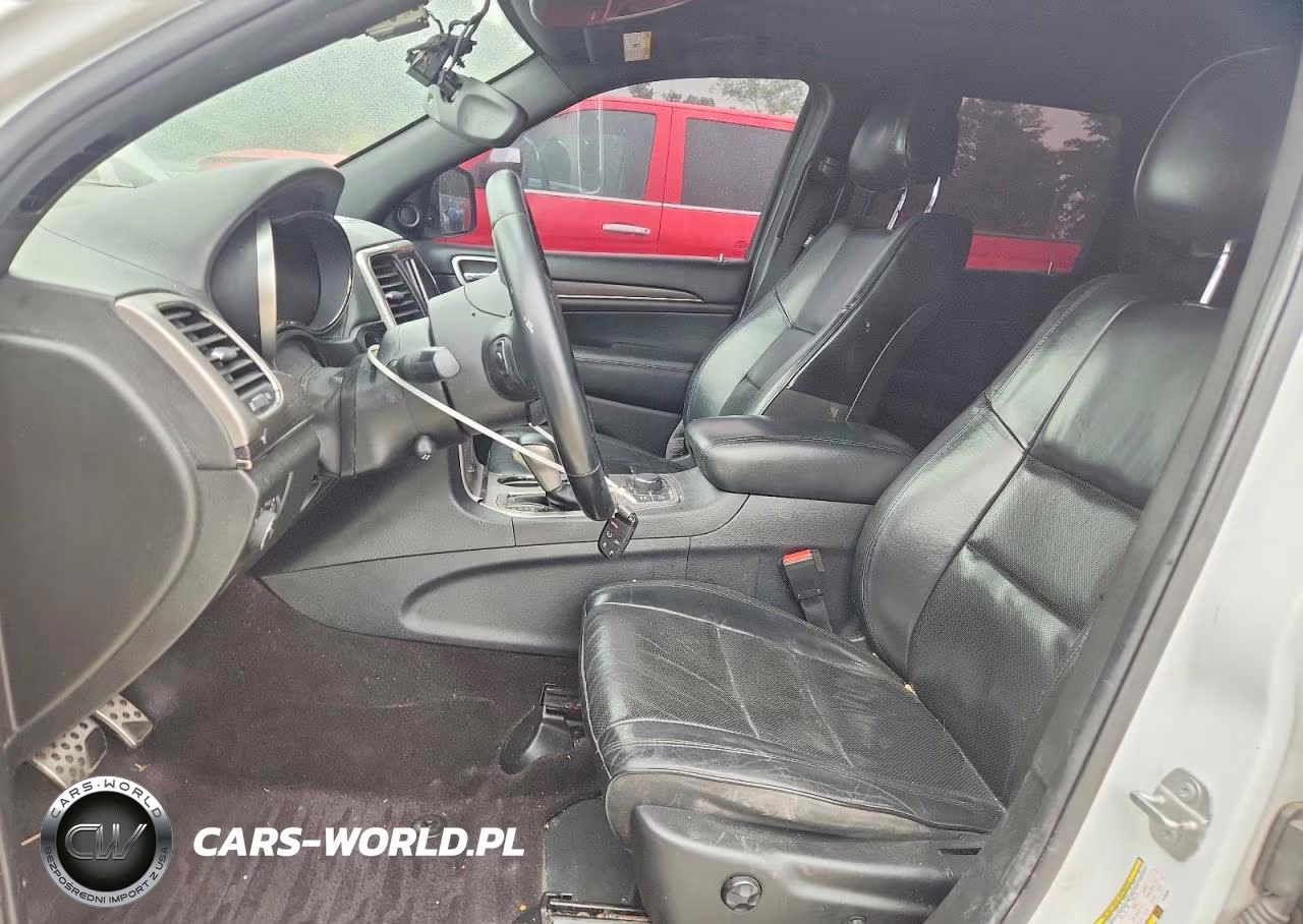 2018 Jeep Grand Cherokee Overland VIN:1C4RJFCG1JC158461 - 7