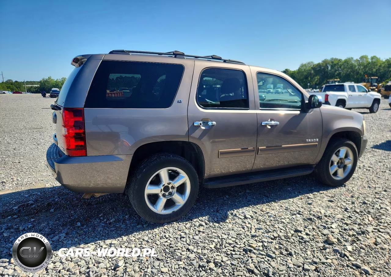 2011 Chevrolet Tahoe C1500 Lt VIN:1GNSCBE03BR365833 - 3