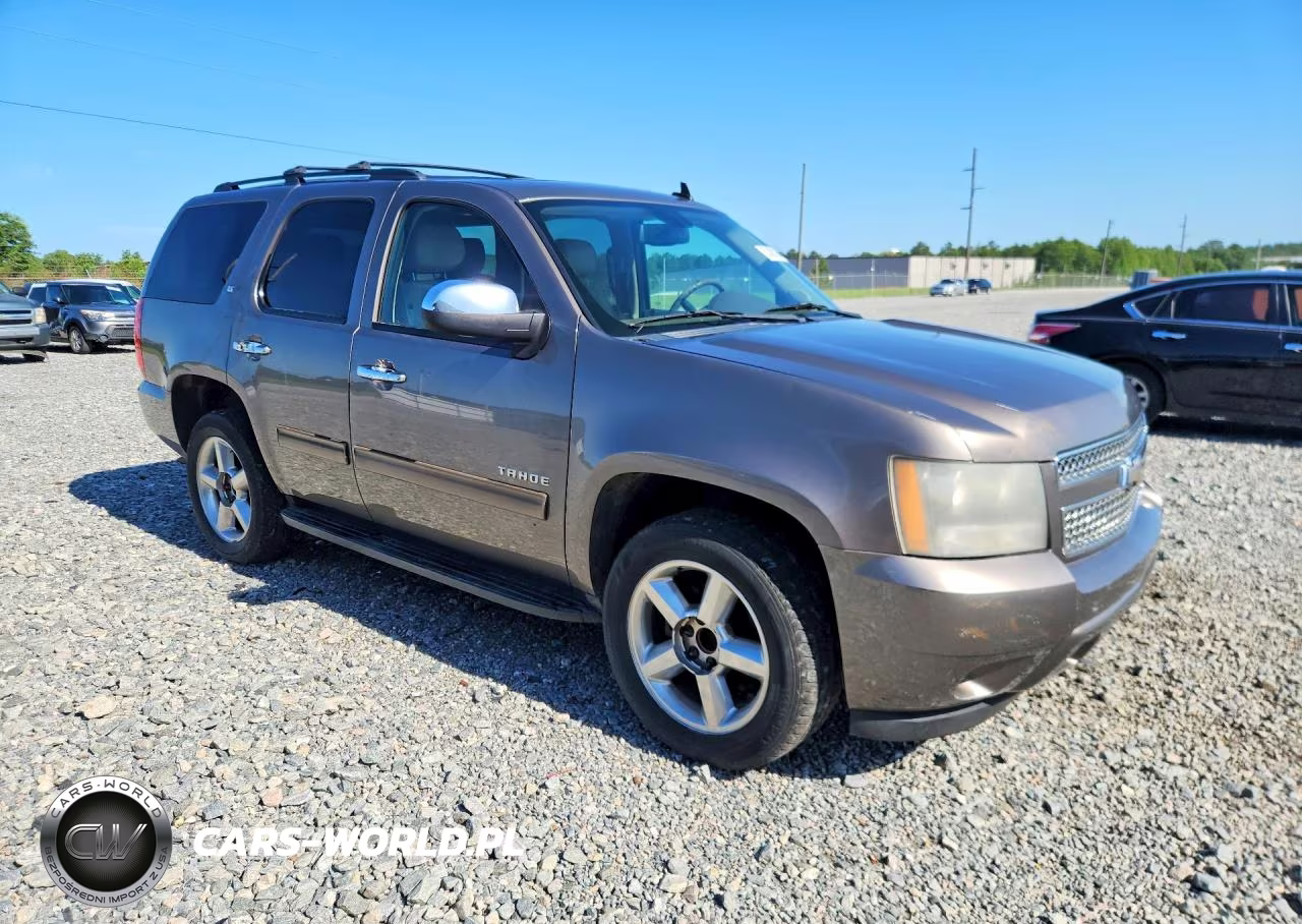 2011 Chevrolet Tahoe C1500 Lt VIN:1GNSCBE03BR365833 - 4