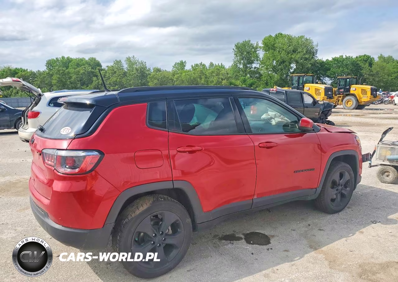 2018 Jeep Compass Latitude VIN:3C4NJDBB3JT313427 - 3