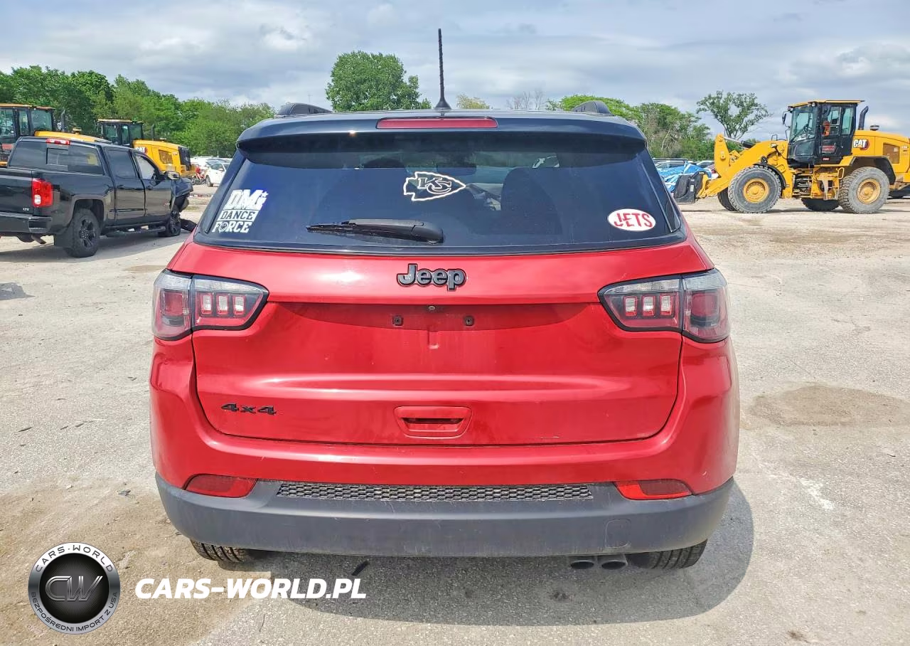 2018 Jeep Compass Latitude VIN:3C4NJDBB3JT313427 - 6