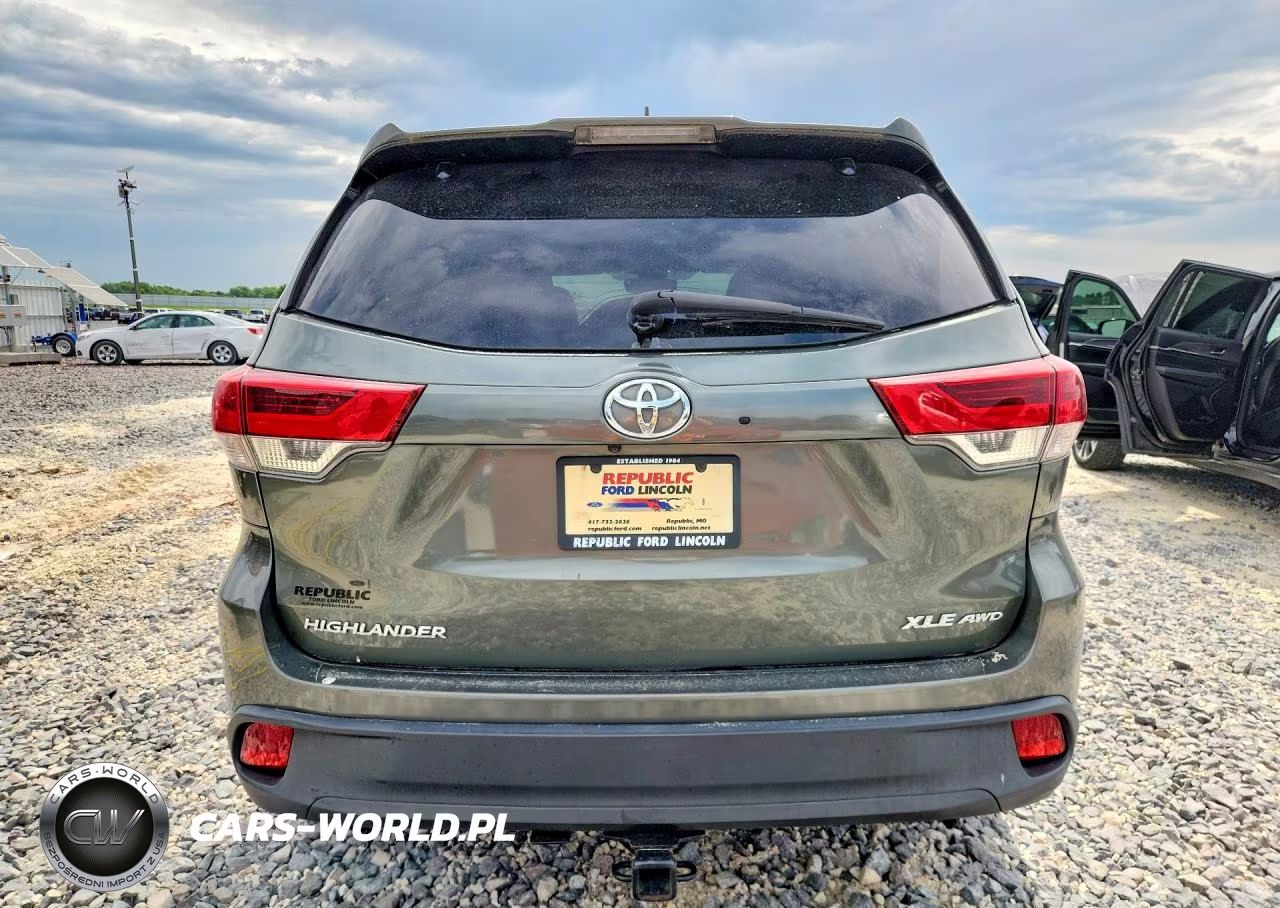 2017 Toyota Highlander Xle VIN:5TDJZRFH6HS397315 - 6