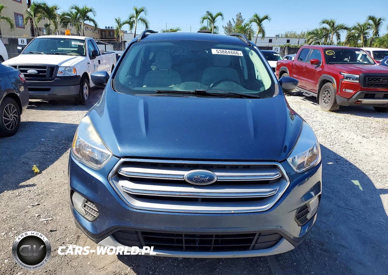 2018 Ford Escape Se VIN:1FMCU9GD7JUC79127 - 5