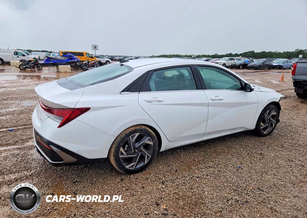 2025 Hyundai Elantra Limited VIN:KMHLP4DG7SU871511 - 3