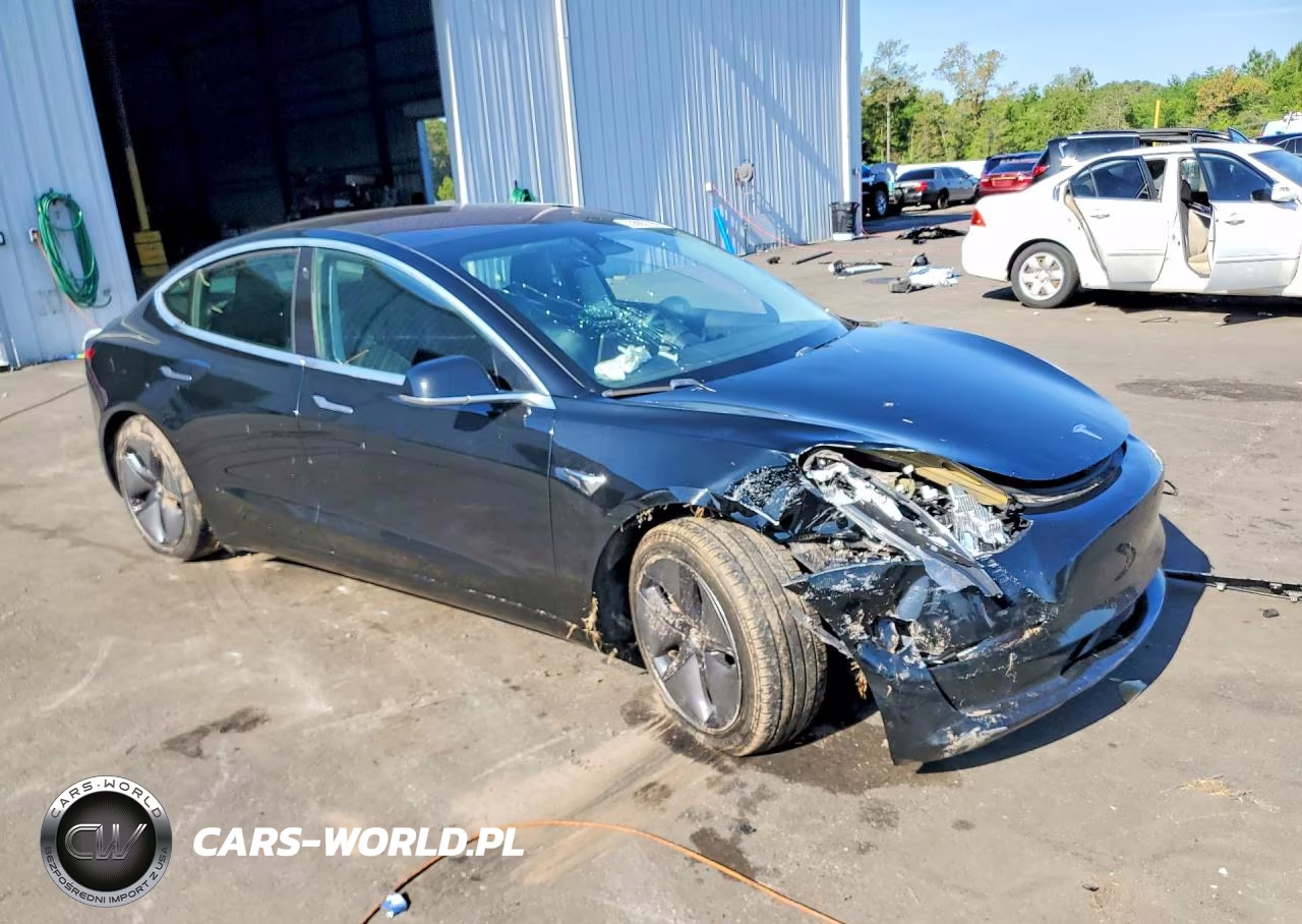 2019 Tesla Model 3 VIN:5YJ3E1EB4KF208563 - 4