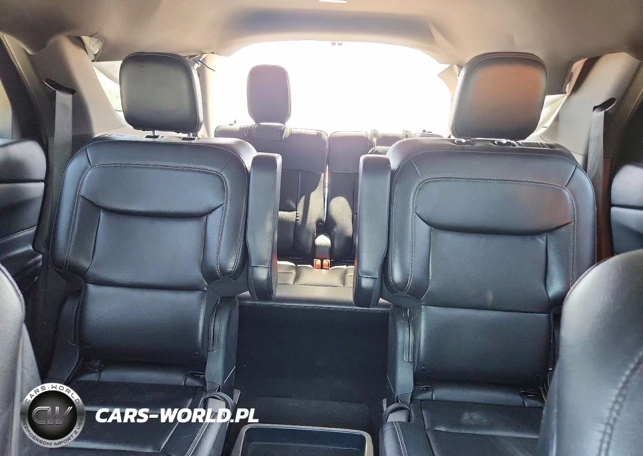 2020 Ford Explorer Xlt VIN:1FMSK8DH2LGA60726 - 10