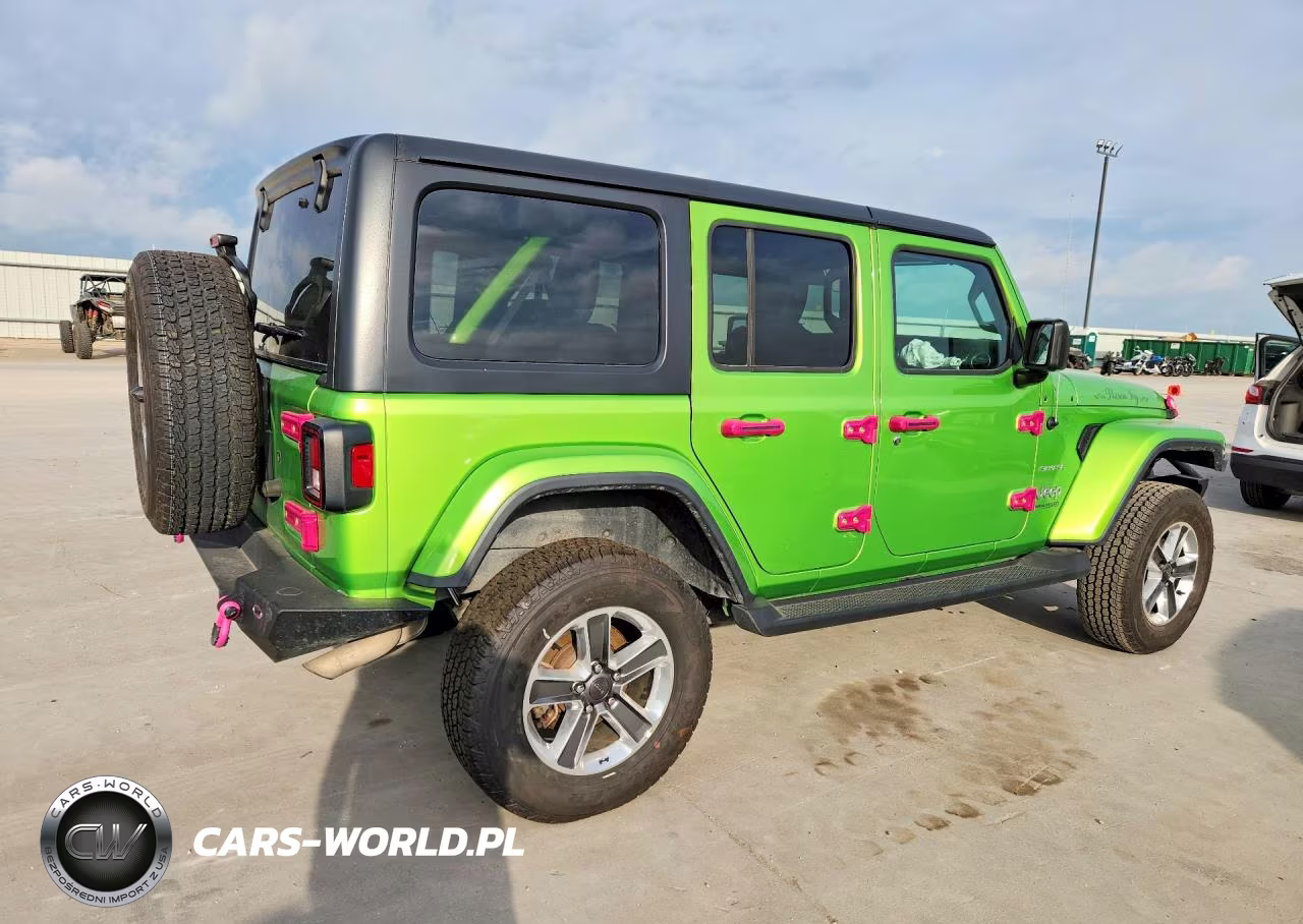2018 Jeep Wrangler Unlimited Sahara VIN:1C4HJXEN7JW247396 - 3