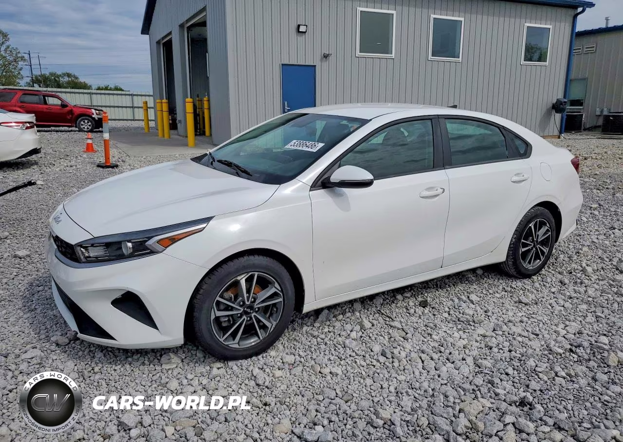 2022 Kia Forte Lxs – zdjęcie 1 z 13
