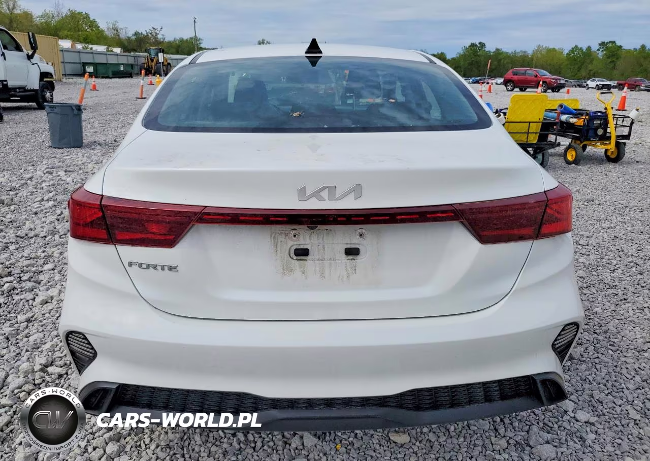 2022 Kia Forte Lxs VIN:3KPF24AD3NE424123 - 6