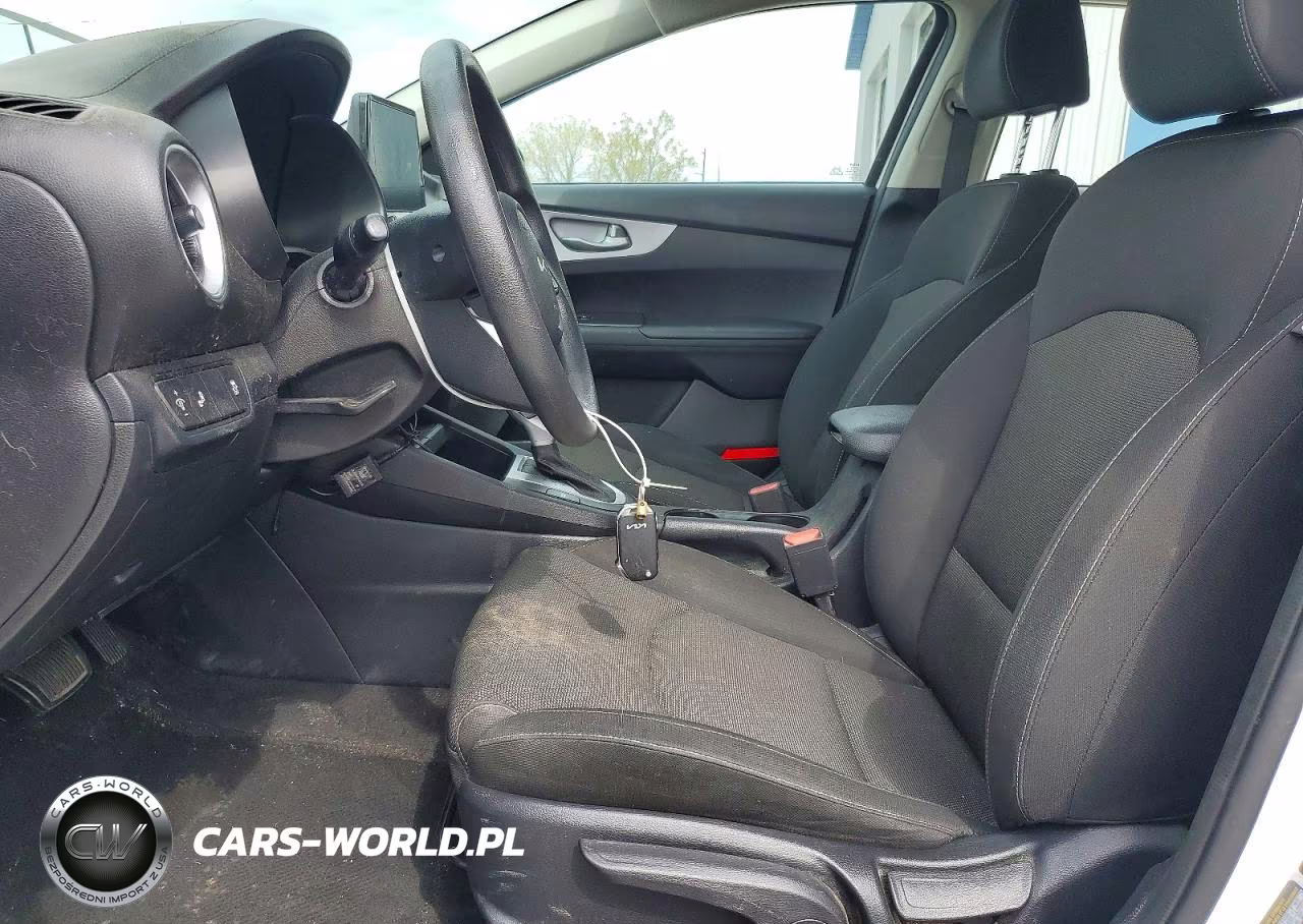 2022 Kia Forte Lxs VIN:3KPF24AD3NE424123 - 7