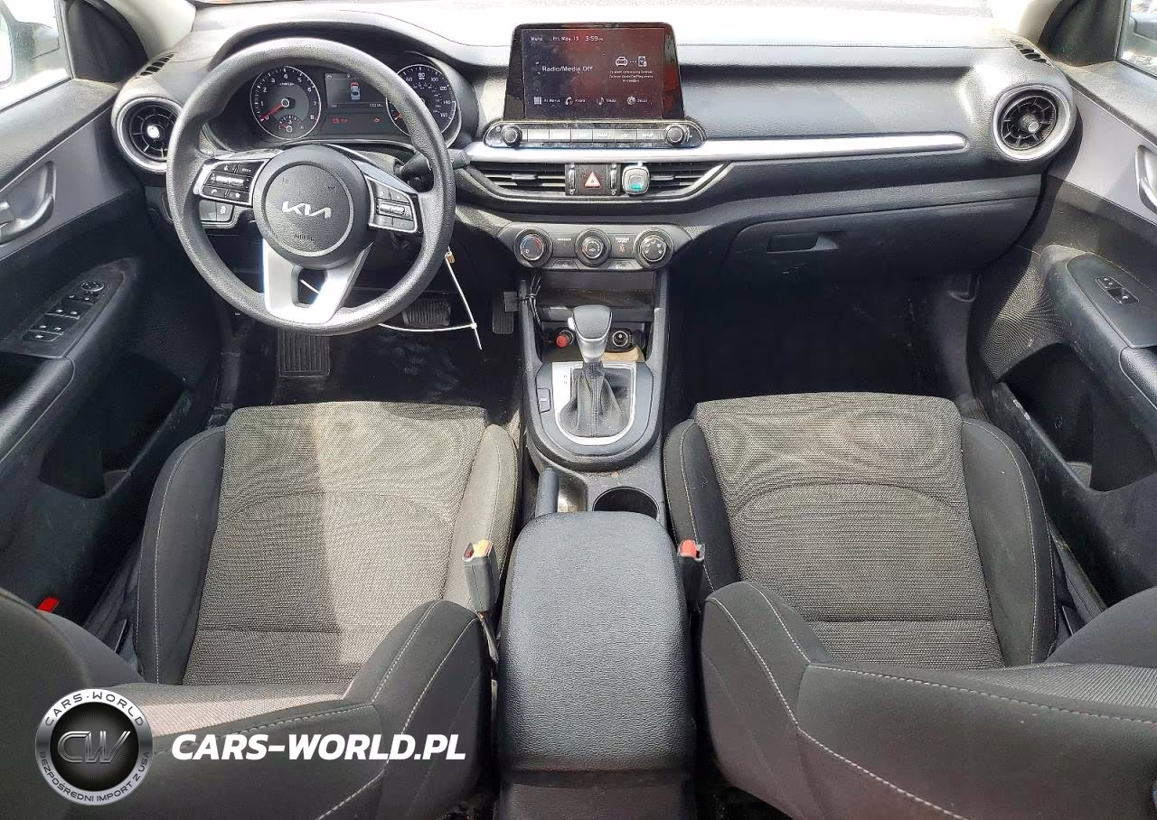 2022 Kia Forte Lxs VIN:3KPF24AD3NE424123 - 8