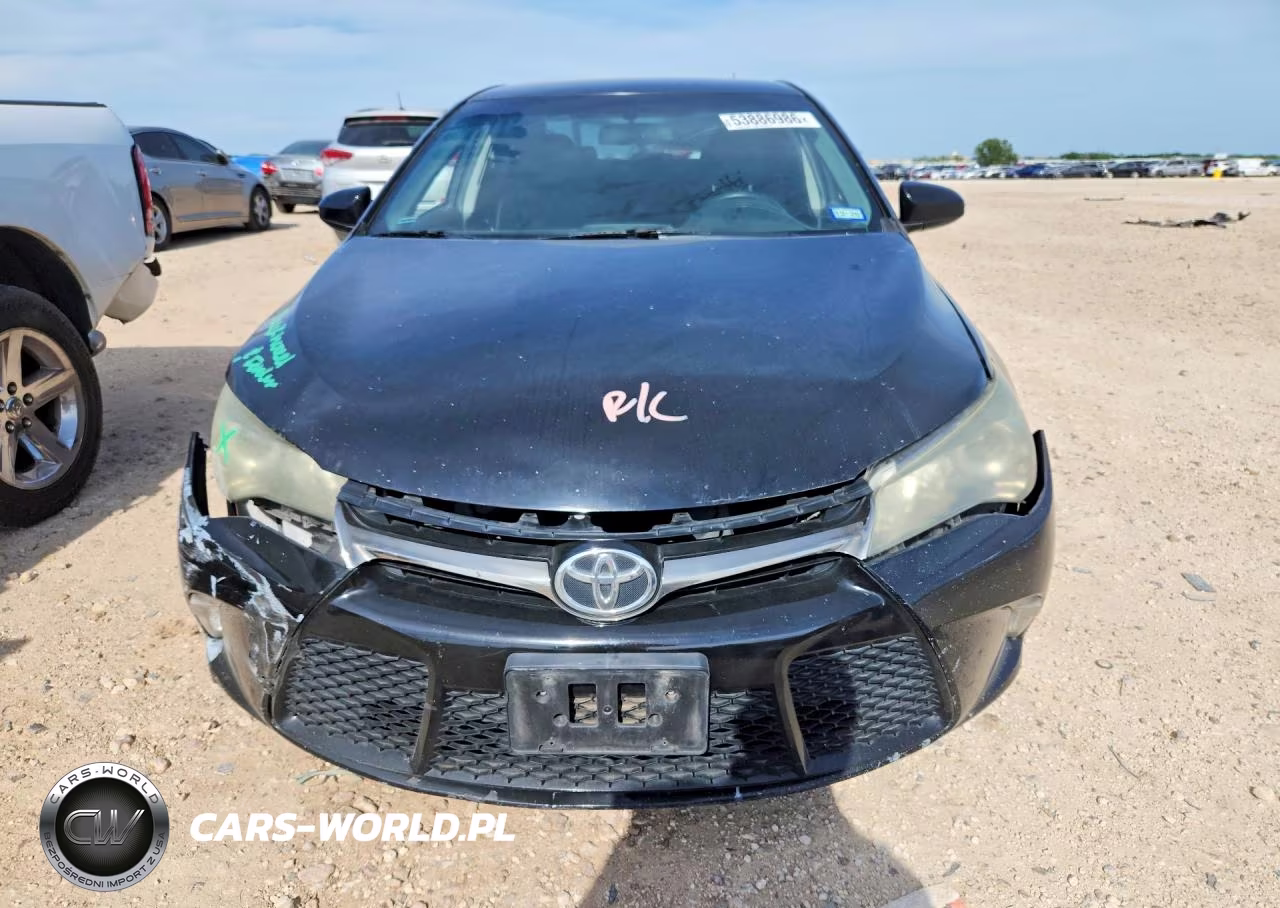 2015 Toyota Camry Se VIN:4T1BF1FK8FU113424 - 5