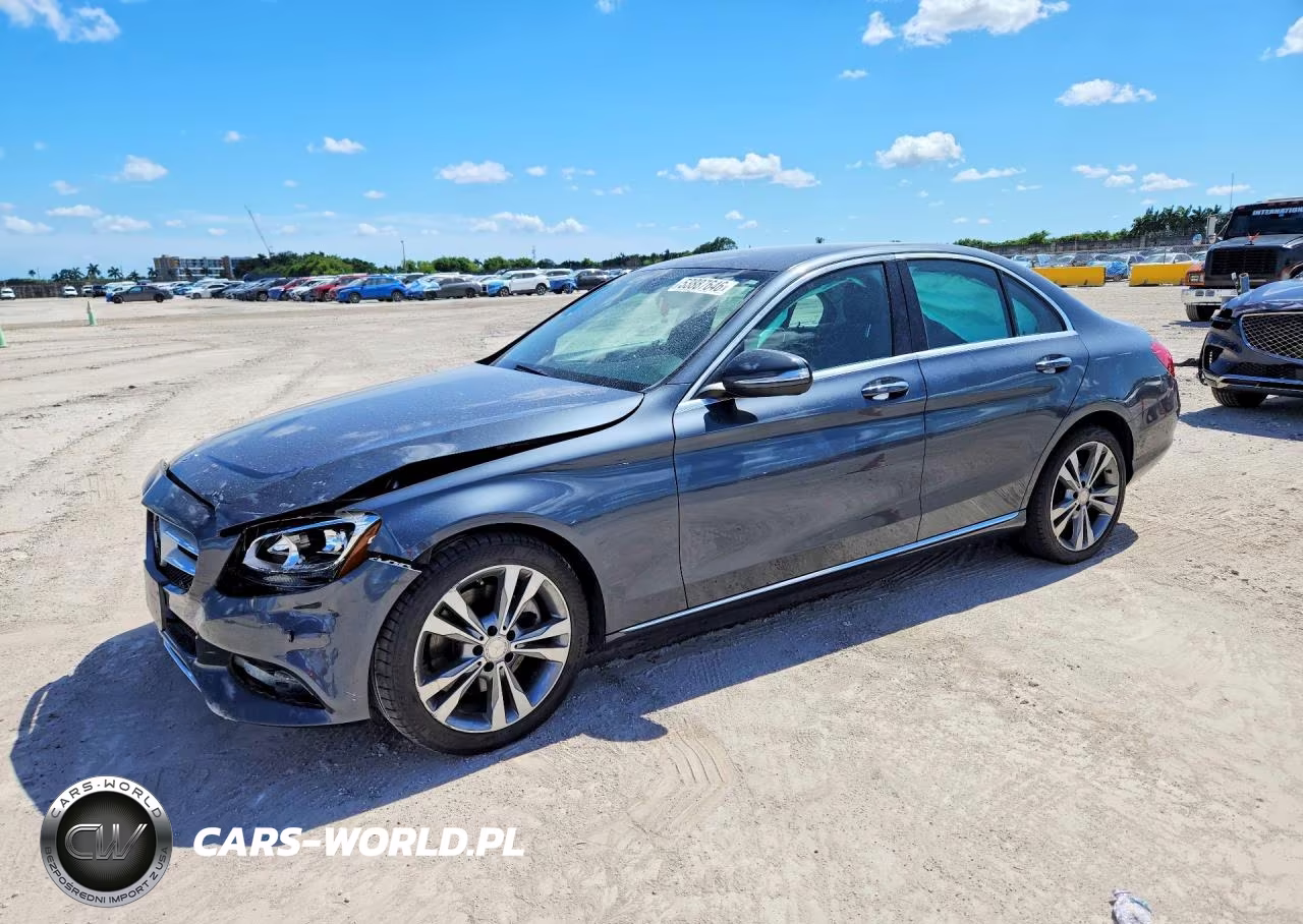 2015 Mercedes-Benz C 300