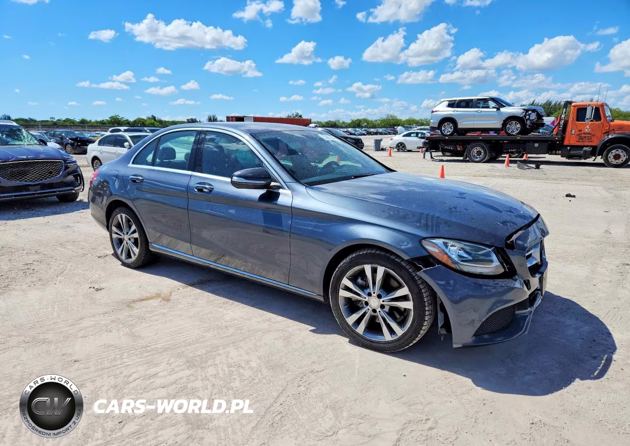2015 Mercedes-Benz C 300 VIN:55SWF4JB2FU044736 - 4