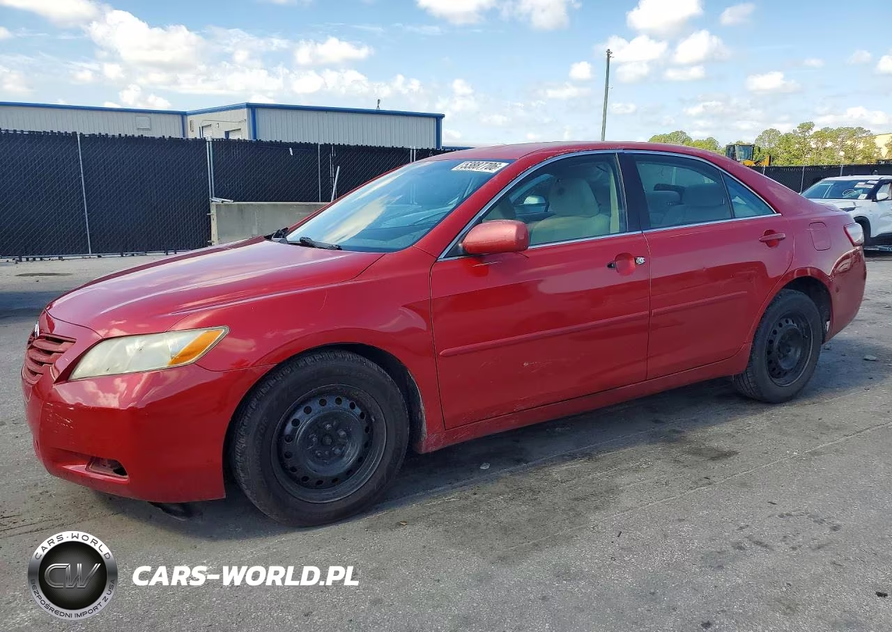 2007 Toyota Camry Le – zdjęcie 1 z 12