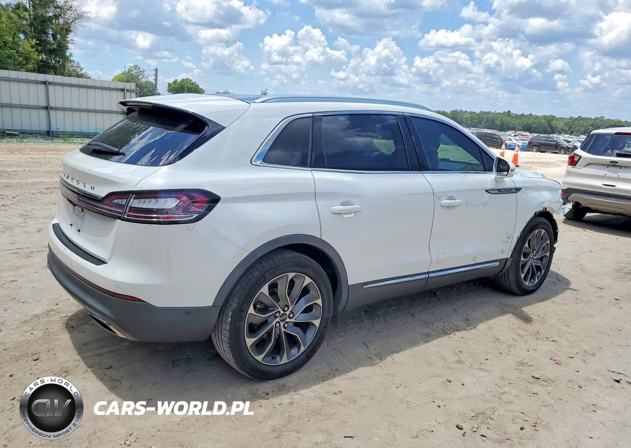 2021 Lincoln Nautilus Reserve VIN:2LMPJ6K93MBL15955 - 3