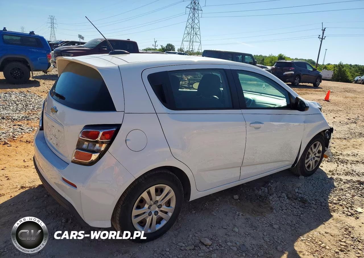 2017 Chevrolet Sonic VIN:1G1JG6SH5H4151354 - 3