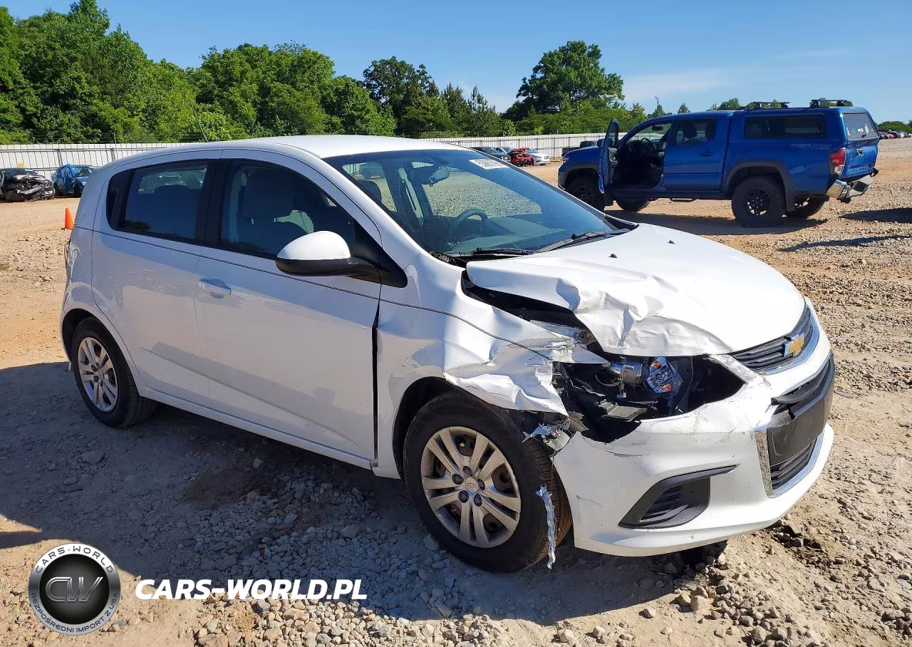 2017 Chevrolet Sonic VIN:1G1JG6SH5H4151354 - 4