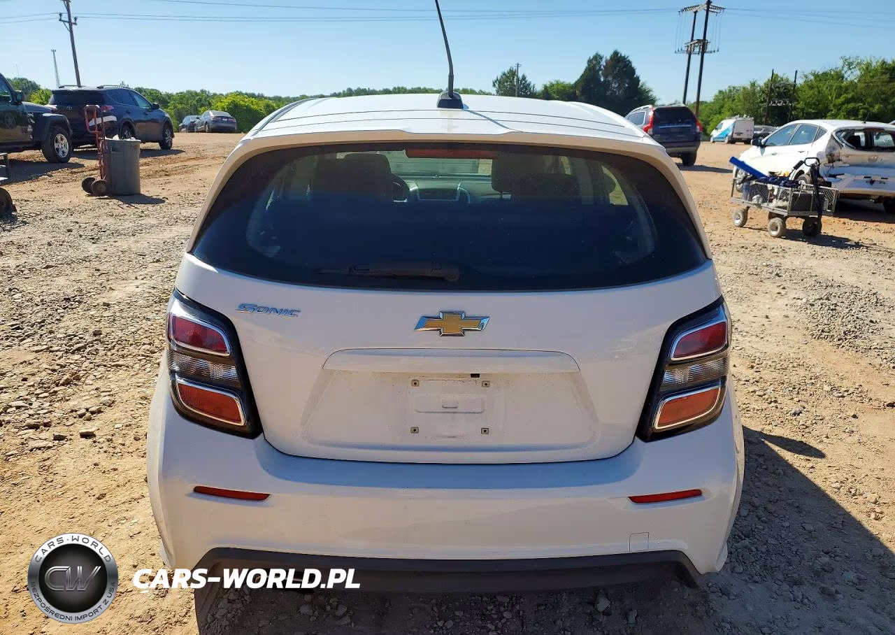 2017 Chevrolet Sonic VIN:1G1JG6SH5H4151354 - 6