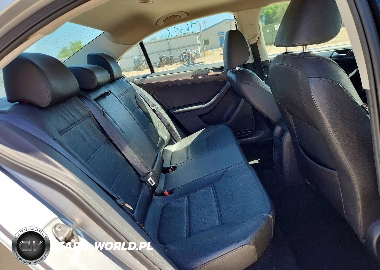 2015 Volkswagen Jetta Se VIN:3VWD07AJ3FM226540 - 10