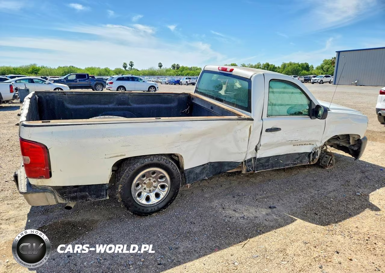 2011 Chevrolet Silverado C1500 VIN:1GCNCPE09BZ345430 - 3