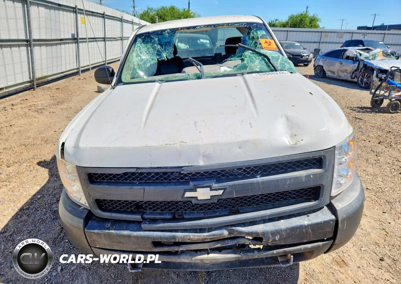 2011 Chevrolet Silverado C1500 VIN:1GCNCPE09BZ345430 - 5