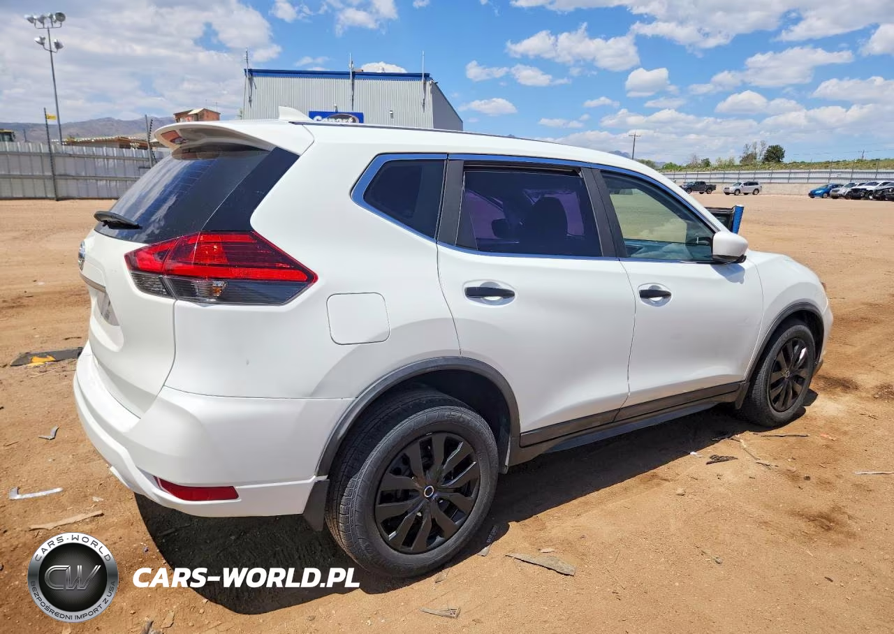 2017 Nissan Rogue S VIN:KNMAT2MT6HP608233 - 3