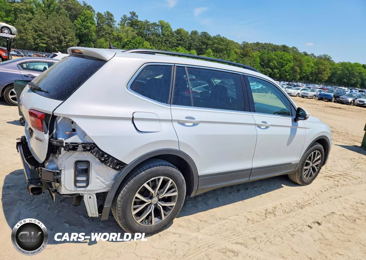 2019 Volkswagen Tiguan Se VIN:3VV2B7AX6KM004921 - 3