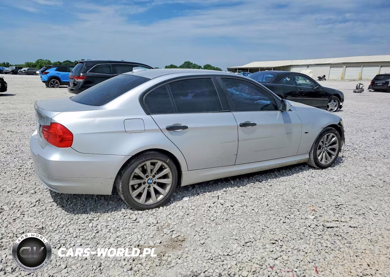 2011 BMW 328 I VIN:WBAPH7C56BE676866 - 3