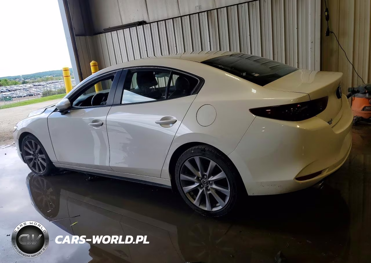 2021 Mazda 3 Preferred VIN:JM1BPBCLXM1306192 - 2
