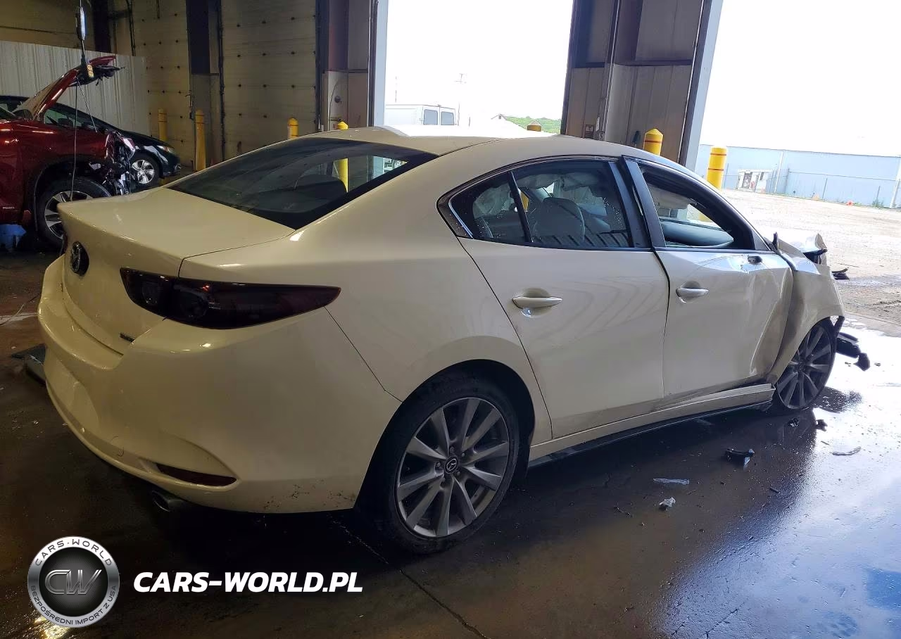 2021 Mazda 3 Preferred VIN:JM1BPBCLXM1306192 - 3