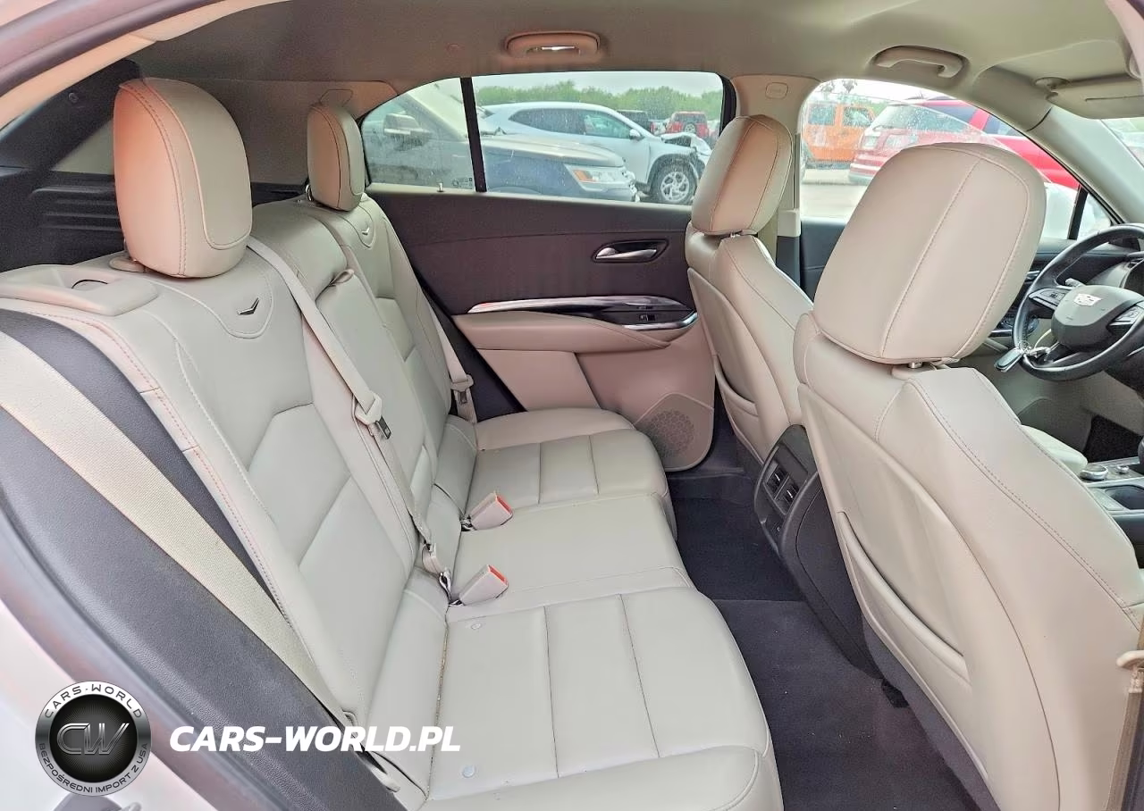 2019 Cadillac Xt4 Luxury VIN:1GYAZAR42KF165919 - 11