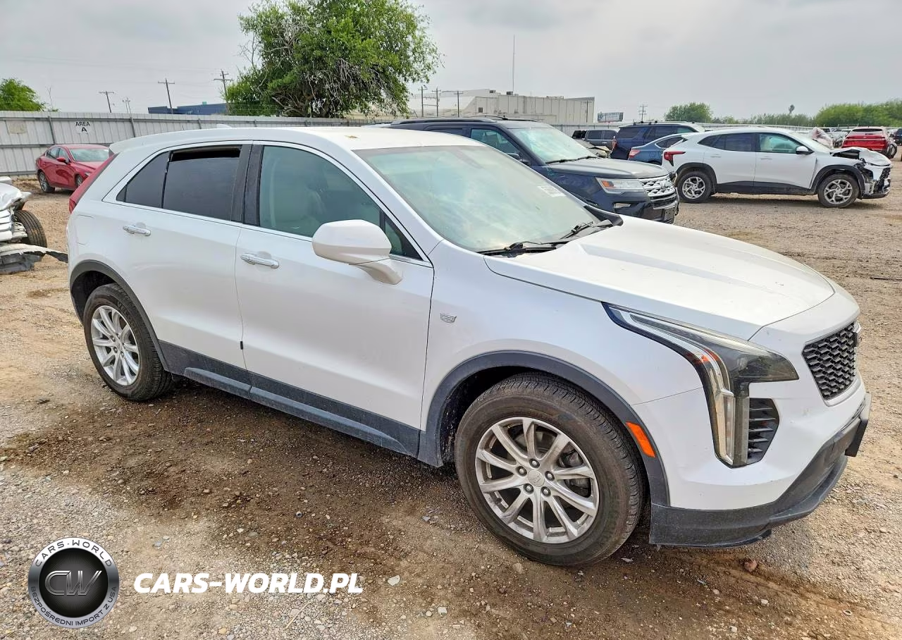 2019 Cadillac Xt4 Luxury VIN:1GYAZAR42KF165919 - 4