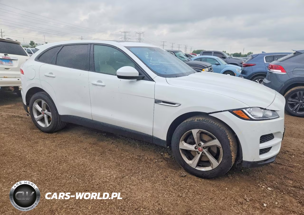 2018 Jaguar F-Pace Premium VIN:SADCJ2EV1JA257419 - 4