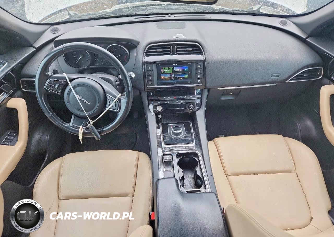 2018 Jaguar F-Pace Premium VIN:SADCJ2EV1JA257419 - 8