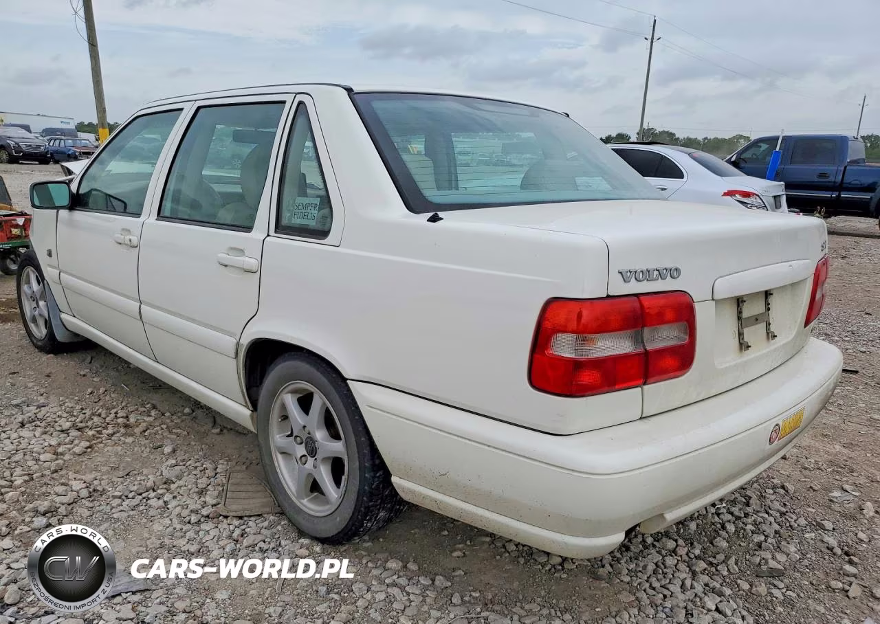 2000 Volvo S70 Base VIN:YV1LS61J9Y2665197 - 2
