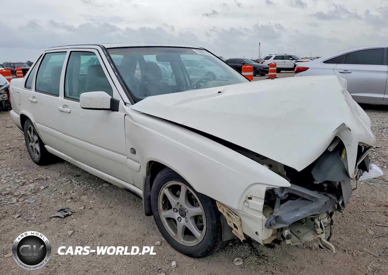 2000 Volvo S70 Base VIN:YV1LS61J9Y2665197 - 4