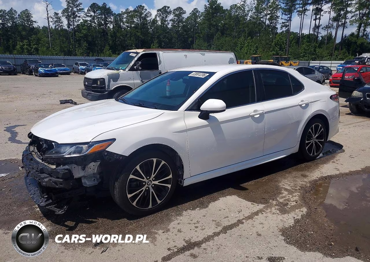 2018 Toyota Camry Se – zdjęcie 1 z 13
